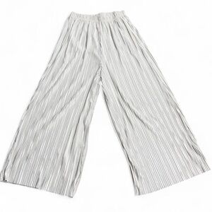 Elegant Cream Wide-Leg Pants. Stretch Waist. Small to Maternity.